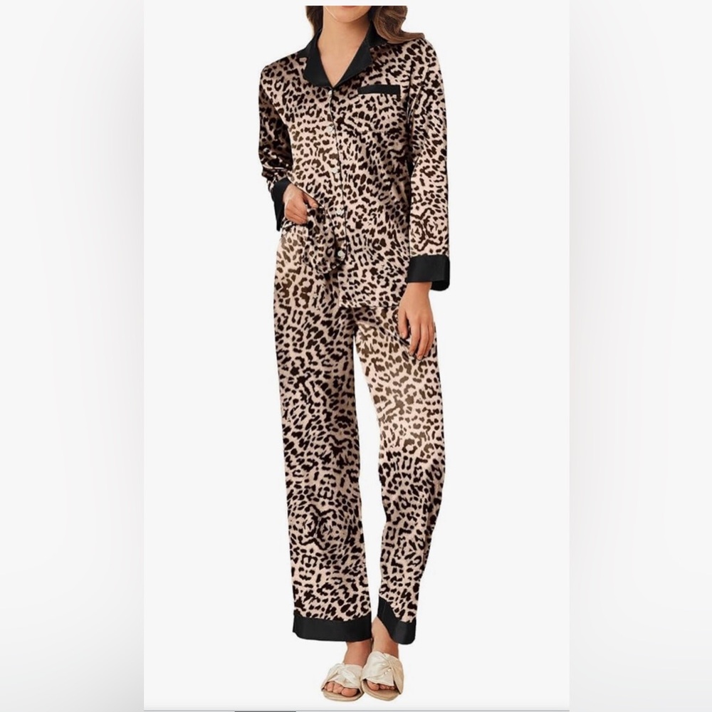 🆕 Chic Leopard Print Women's Satin Pajamas 🤎🐾🐆